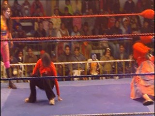 Konnie Huq Pied / Wrestling