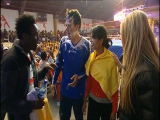 Konnie Huq Pied / Wrestling