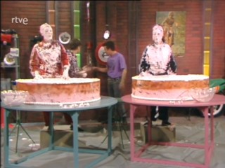 Spanish show head dunk in pies