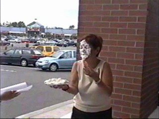 A mom gets pied