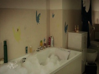 Knallerfrauen - Heisses Bad