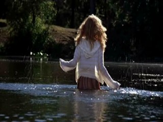 updown girls - river scene.mpg