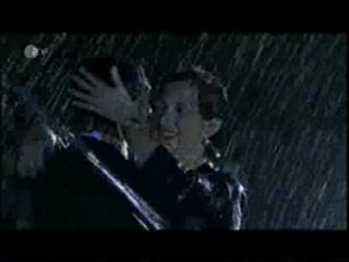 Girlfriends -  fountain scene