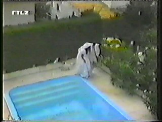 Funny Video - Bride in pool