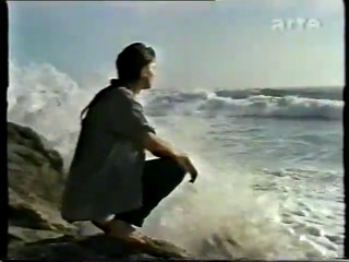 Arte - white dresss in sea and rowing boat