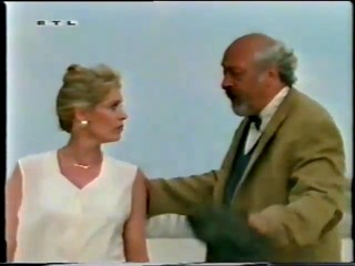 RTL - lady wading wearing white trousers-qt