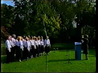 ARD - Choir singing in rain