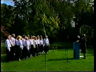 ARD - Choir singing in rain