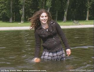 EE Wetlook, short sample of Barbara