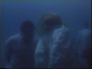 Honeymoon Academy; Kim Cattrall underwater