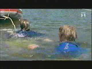 Barnen paa Luna, Titans, Endelig Fredag