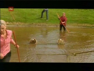 McLeod`s Daughters 04