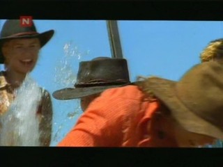 McLeod`s Daughters 05