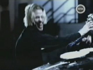 Alanis Morisette music video, pie scene