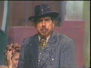 Chespirito 4 and Beakman