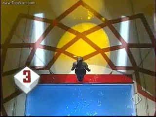 Distraction - pool dunking game