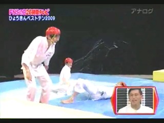 Japanese girl into the lotion oil pool.