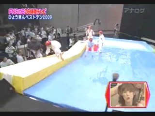 Japanese girl into the lotion oil pool.