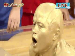 Japanese girl dunk in golden slime!