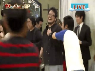 Japanese girl dunk in golden slime!