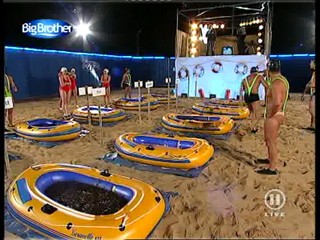 Big Brother Germany Mud fight (1)