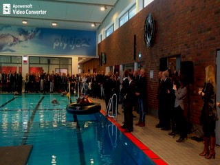 BÃ¼rgermeisterin geht baden