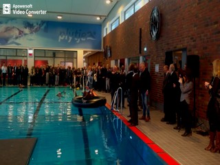 BÃ¼rgermeisterin geht baden