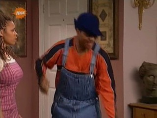 Linda Cardellini - Kenan & Kel - The Chicago Witch Trials