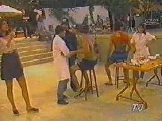 Chilean karaoke show.