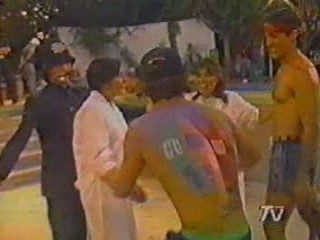 Chilean karaoke show.