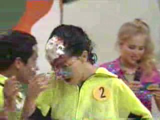 Passa Repassa - 9 Pies in the face