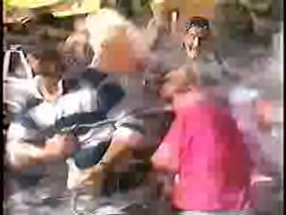 Melrose Place, Carwash, Music Video