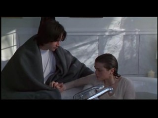 Chain Reaction (1996)