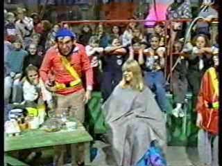 Noel's House Party,  Whats Up Doc