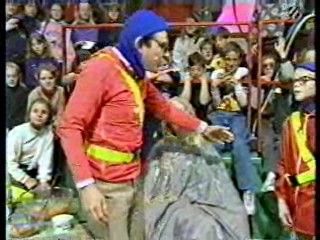 Noel's House Party,  Whats Up Doc