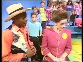 Drop the Dead Donkey,  Noel's House Party