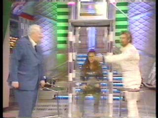 Noel's House Party (2)