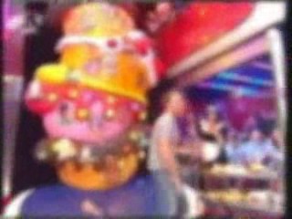 Mom more Caking Scenes