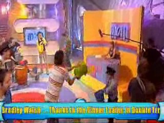 Mom - Yet More Thank You Desk Scenes