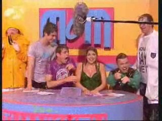 Mom - Yet More Thank You Desk Scenes