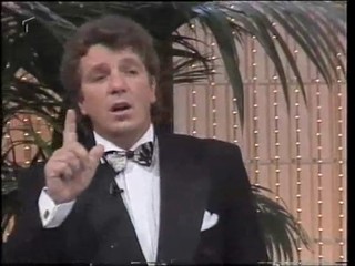 Gameshow Female Lotto Moderator pied