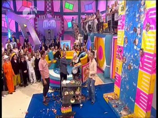 Holly pied in 3 scenes