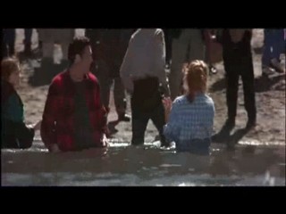 Free Willy 2, Tears of the Sun