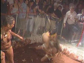 E Channel: Pudding wrestling