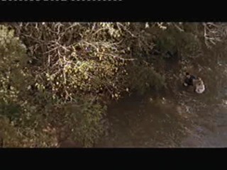 Im Brautkleid durch Afrika 