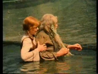 Schneeweisschen und Rosenrot