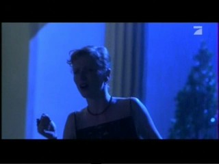 Der Tod feiert mit (The Swimming Pool), #1/2