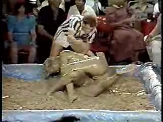 80's Mudwrestling