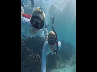 Stephanie &Margo underwater