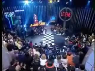 Presenter Slimed on Italian TV Show